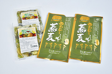【送料込】[岩手]㈱西和賀産業公社 西わらび入り蕎麦3袋と山菜ミックスセットの商品画像 (2)